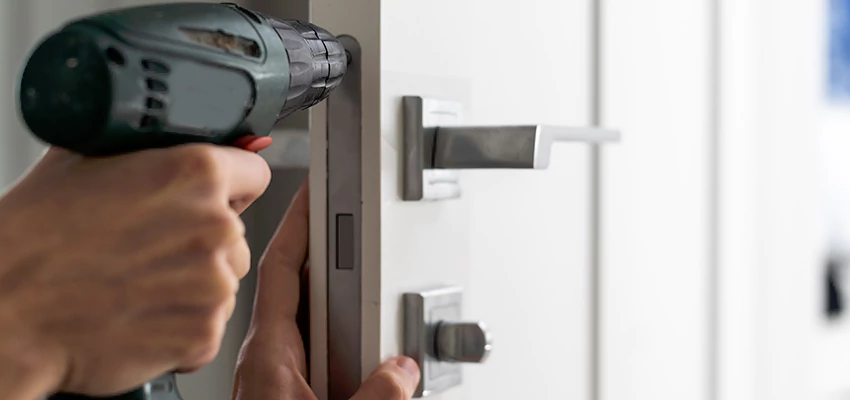 Locksmith For Lock Replacement Near Me in West Covina, CA