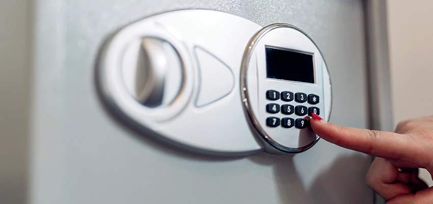 Jewelry Safe Cracking in West Covina, California